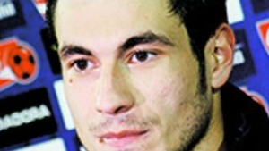 Inscrie doar prin cluburi! "Piti" Jr. s-a combinat cu Cezara
