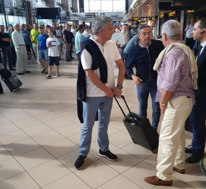 Jose Mourinho, la București! Giovani Becali l-a așteptat la aeroport. Motivul pentru care portughezul a sosit în România