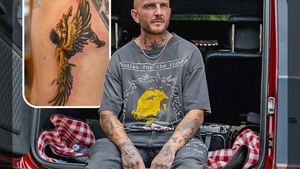 Bordea marchează o nouă etapă cu un alt tatuaj, dar nu renunță la fosta soție: “Când ajungi prea sus e posibil să te arzi”