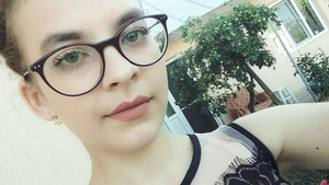 Minunea de la Stănilești! O fetiță evaluată cu retard mental a reușit media 10 la Evaluarea Națională