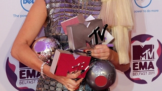 Cu ce tinute au socat vedetele la MTV Europe Music Awards. Voua care va plac?