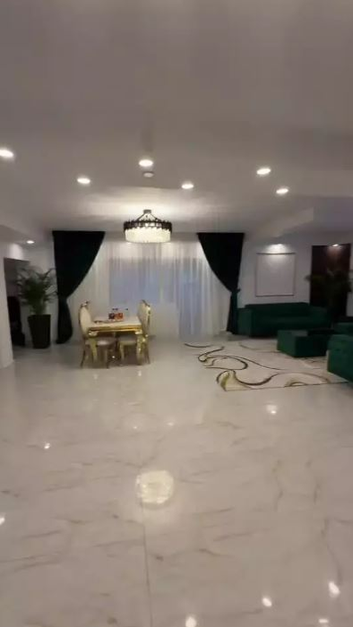 Cum arată palatul lui Tzancă Uraganu’ de la Ploiești. Are 2 etaje și 600 de metri pătrați!