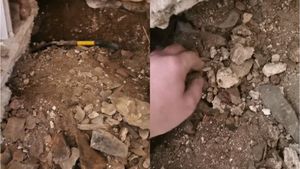 Descoperire ireală într-o casă veche de 200 de ani. Ce a putut să găsească un instalator care efectua reparații în baie: „Nu am mai văzut așa ceva până acum”