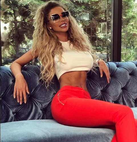 Bianca Drăgușanu a semnat cu Antena 1!