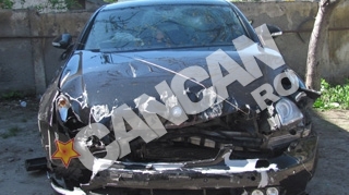 Fiul lui Caiac a facut accident la Craiova! Era baut si a intrat intr-un gard!
