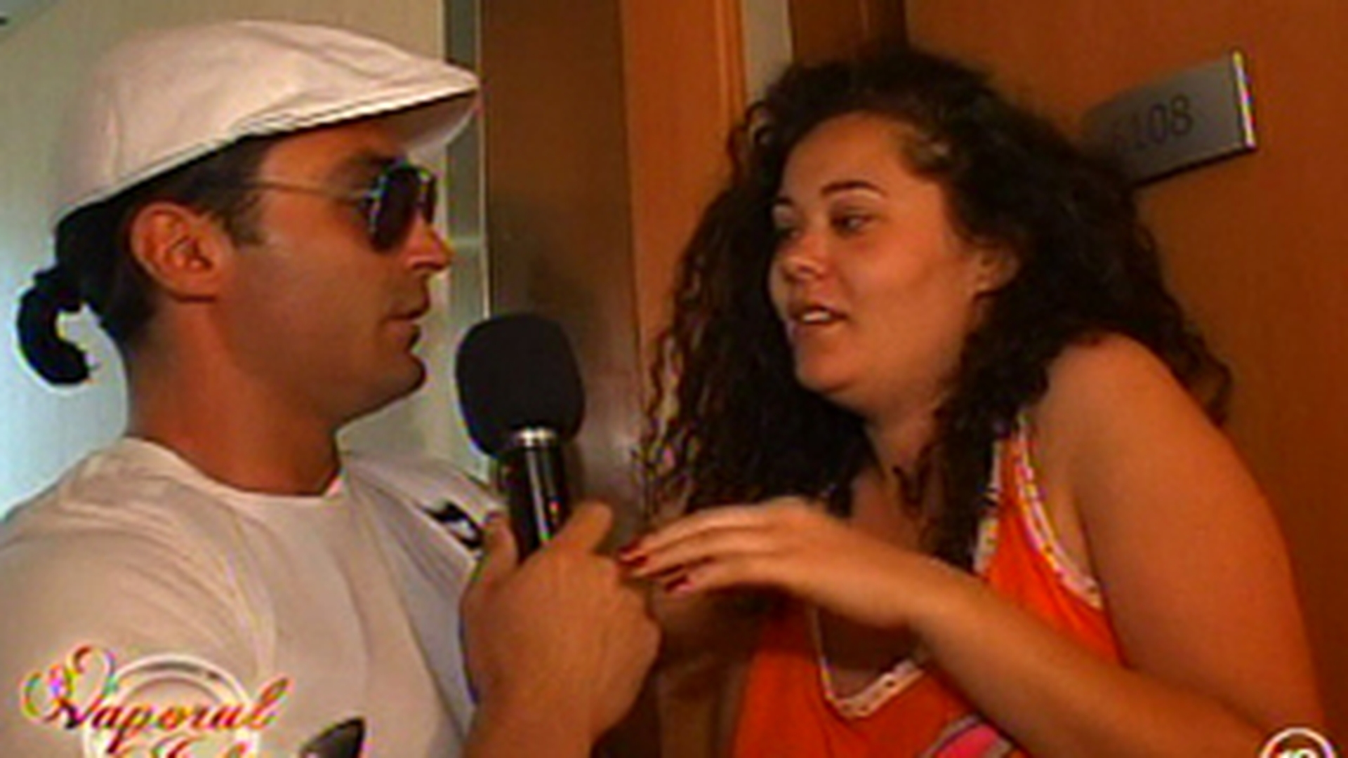 VIDEO Noi idile pe "Vaporul Iubirii"? Pepe: "Am facut dragoste cu Kamara si doua gagici!"