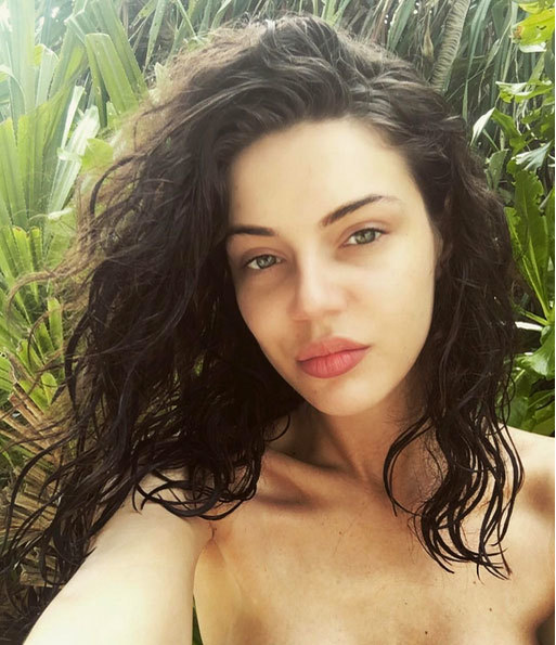 Cristina ICH, una dintre cele mai sexy românce