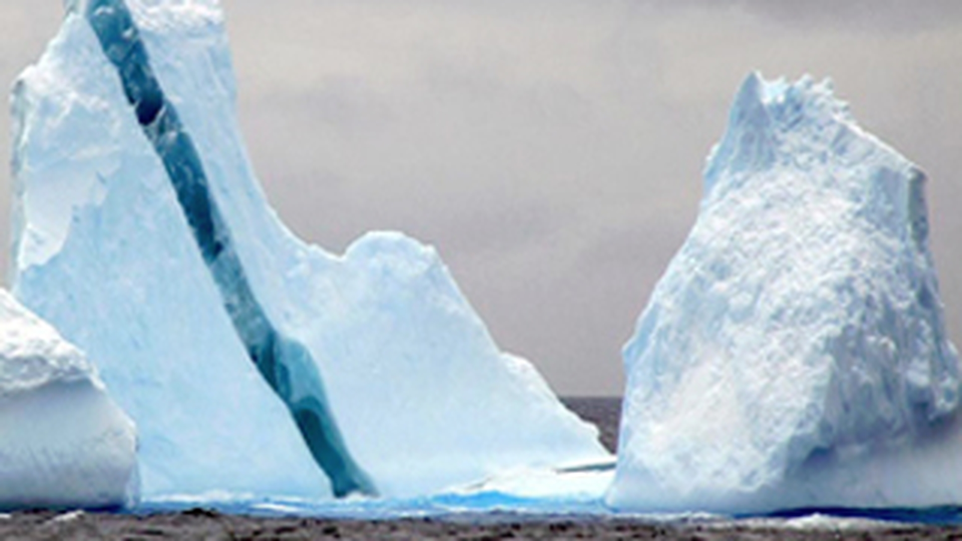 Un iceberg de 30 de milioane de tone s-a desprins dintr-un ghetar in urma cutremurului din Noua Zeelanda