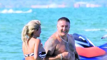 Maharu nu vrea sa stinga prin nunta focul pasiunii dintre el si Sensuala Nu o iau pe Simona de nevasta!