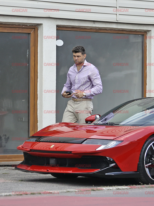 Ginerele lui Becali cu Ferrari 849 Testarossa