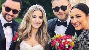 Andra şi Cătălin Măruţă au făcut legea la nunta prietenilor! Ce le-au cerut cei doi tinerilor căsătoriţi în faţa lumii