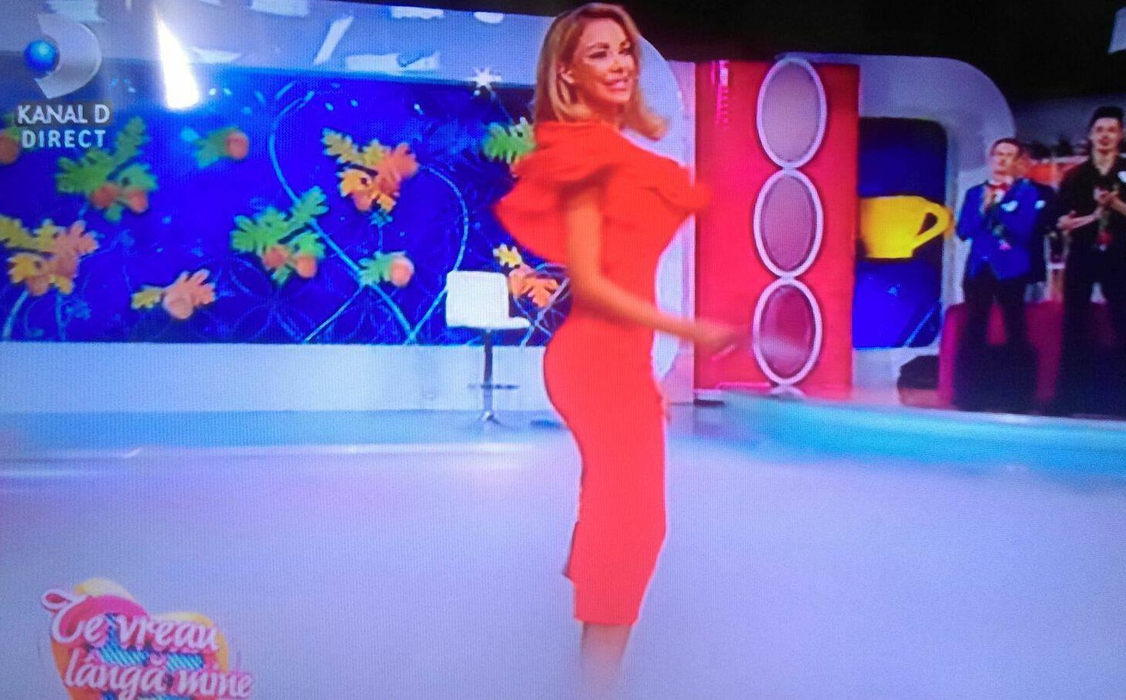 BIANCA DRĂGUŞANU, prima apariţie ca prezentatoare, după ce i-a luat locul GABRIELEI CRISTEA!