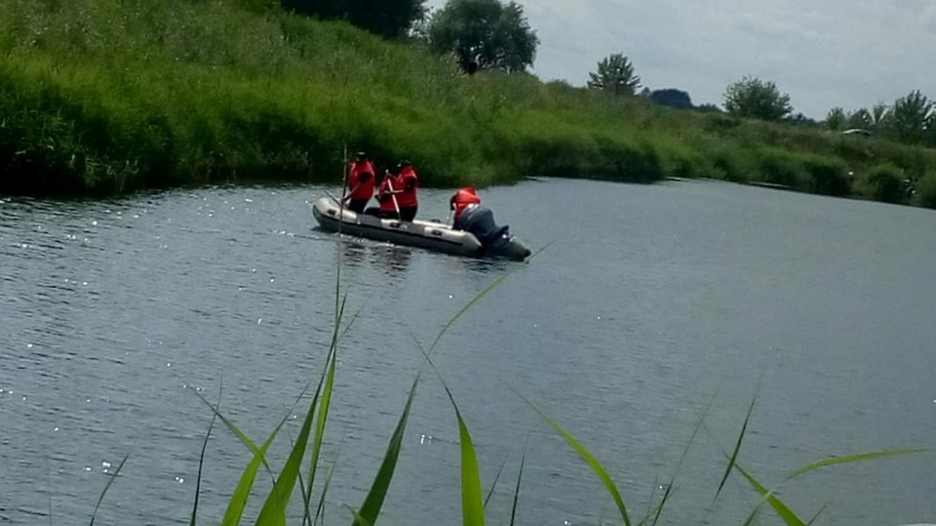 Descoperire înfiorătoare în județul Dâmbovița. Au văzut un cadavru în apele unui lac