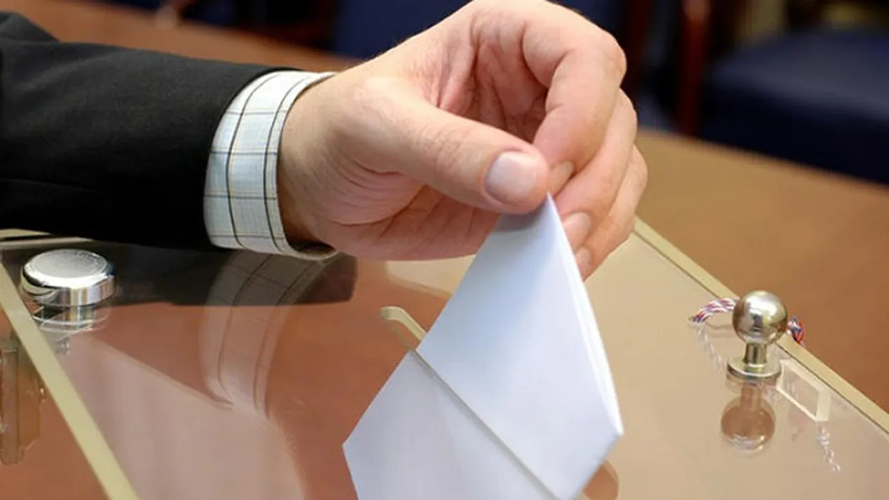 ALEGERI 2014: Tentativa de frauda la vot! Presedintele si vicepresedintele unei sectii de votare, ridicati de procurori!