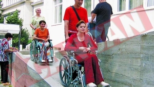 Roberta Anastase, in scaun cu rotile