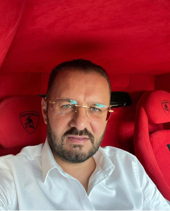 Birlic, în interiorul unui Lamborghini