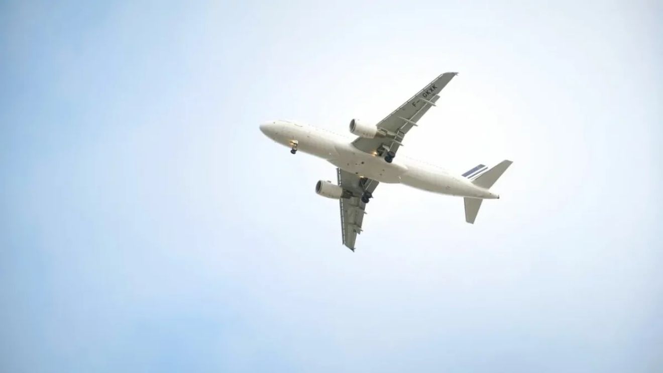 Alertă de proporții după dispariția unui avion. Mai mulți oameni se aflau la bord