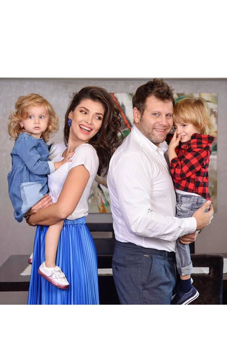 Alina Pușcaș a anunțat când naște al treilea copil. Vedeta Antenei își pune sarcina în pericol?! Gestul făcut de ea