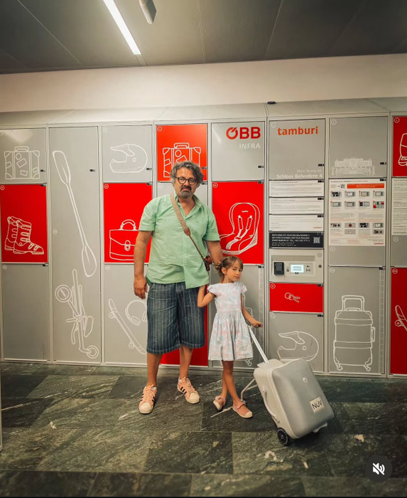 Regizorul Radu Dragomir alături de fiica sa/ sursă foto: Instagram