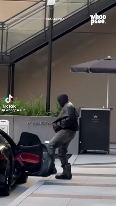 Kanye West, gest neașteptat pe stradă. S-a repezit la o femeie