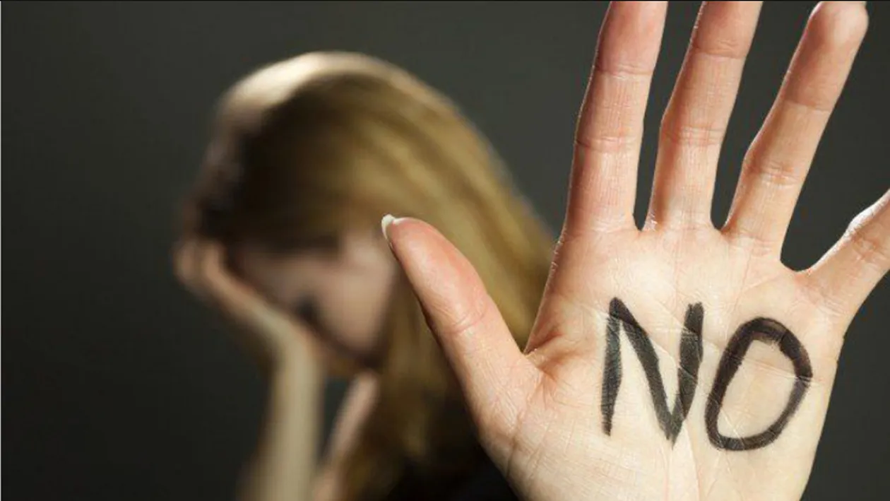 Psiholog: Atmosfera tensionată și relațiile disfuncționale din familie s-au intensificat în izolare / Semnal de alarmă tras de un ONG: Copiii, expuși mai mult la violența domestică în această perioadă