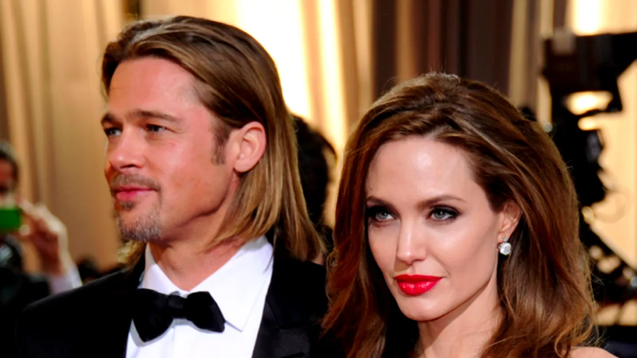 Angelina divortează de Brad Pitt. Acuzatii: crize şi...