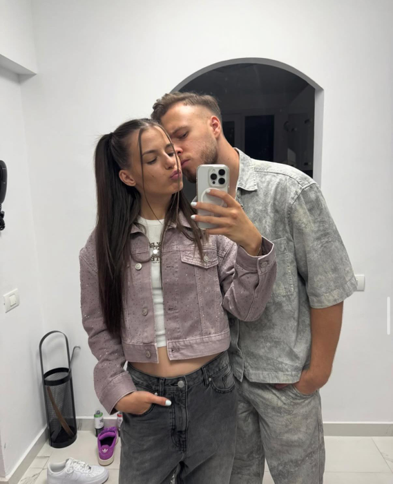 Ariana și Mitzuu așteaptă cu nerăbdare venirea pe lume a primului lor copil /Sursa foto: Social media