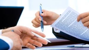 Dosar bursa socială | Care este lista de acte necesare şi ce venituri trebuie să aibă o familie pentru a putea beneficia de bani