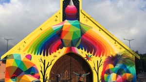 O biserică abandonată din Maroc s-a transformat într-un adevărat obiectiv turistic după ce un artist graffiti a pictat-o!