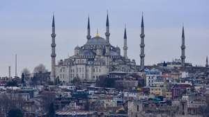 Greșeala unor turiști le poate aduce 30 de ani de închisoare în Turcia. Ce au descoperit polițiștii în bagajele lor