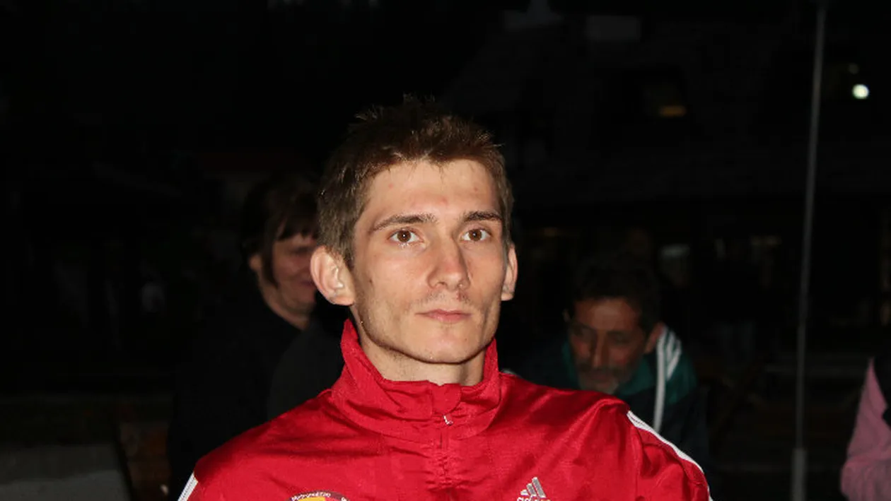 Daca intarziati un pic, murea Cum a reusit un taximetrist sa o salveze pe tanara de 21 de ani, rupta de beata in fata clubului!