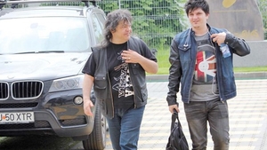 Fiul lui Leo Iorga, apel disperat pe Facebook: ”Așteptăm ambulanța de 40 de min. Tata are nevoie de oxigen”