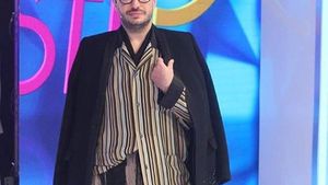 RĂZVAN CIOBANU a avut parte de o surpriză de proporţii, de ziua sa de naştere, în platoul „Bravo, ai stil!“