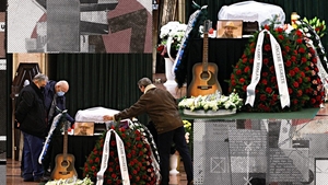 Imaginile durerii! Apropiații și admiratorii și-au luat adio de la ”Regele Folk-ului”
