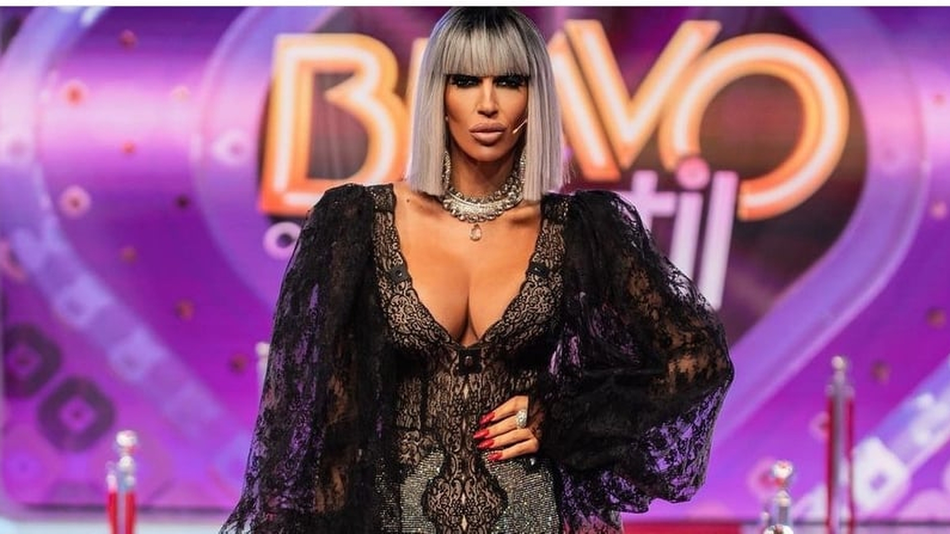 Raluca Bădulescu, prima reacţie după ce a fost prinsă sedată cu substanţe psihoactive, la volan