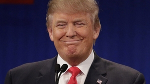 Râzi cu lacrimi! DONALD TRUMP  n-a ajuns bine preşedinte, că a şi devenit subiect de glume! 