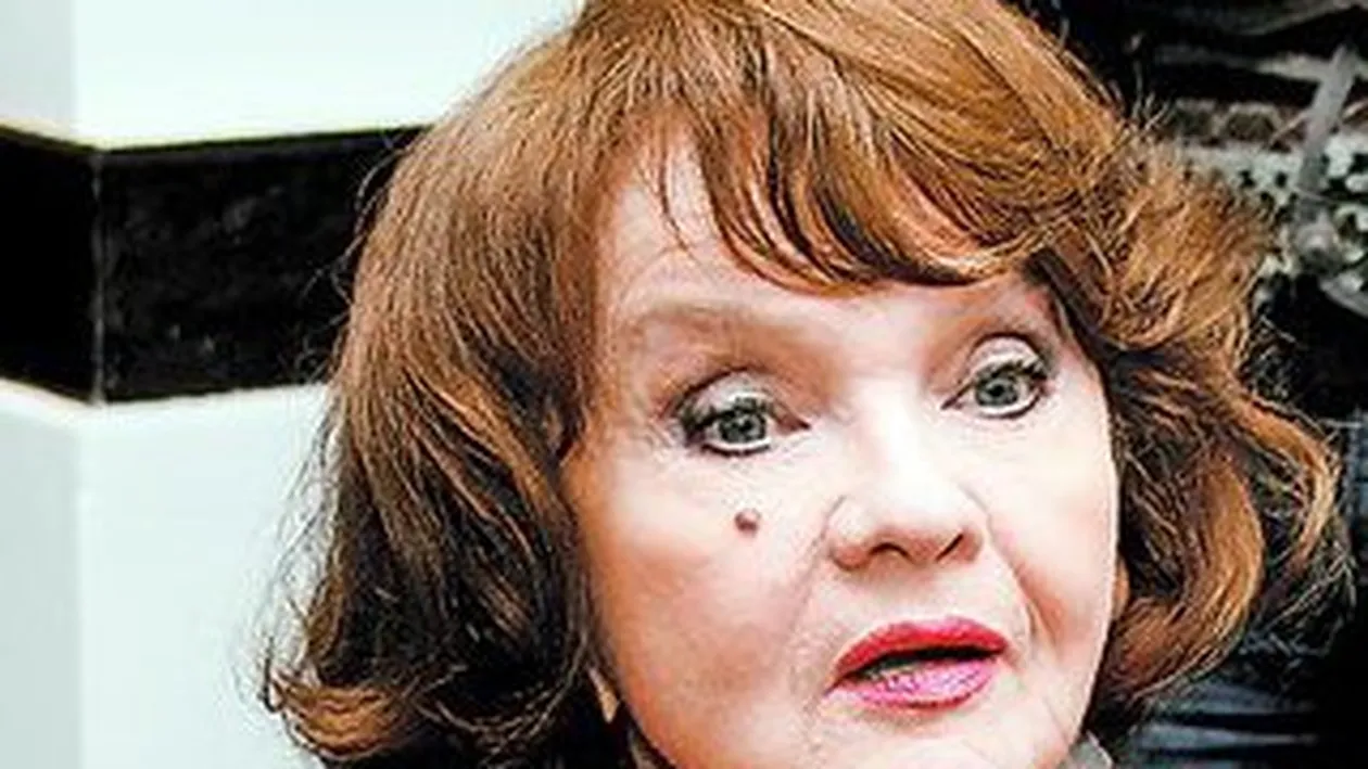 Margareta Paslaru tine pasul cu tehnologia. Sta toata ziua pe Facebook, la 68 de ani