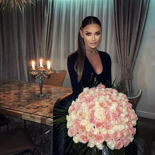 Bianca Drăgușanu, suspectată că s-ar fi căsătorit în secret cu Gabi Bădălău? “Port zâmbetul pe care tu mi l-ai dat și rochia visurilor mele” | FOTO