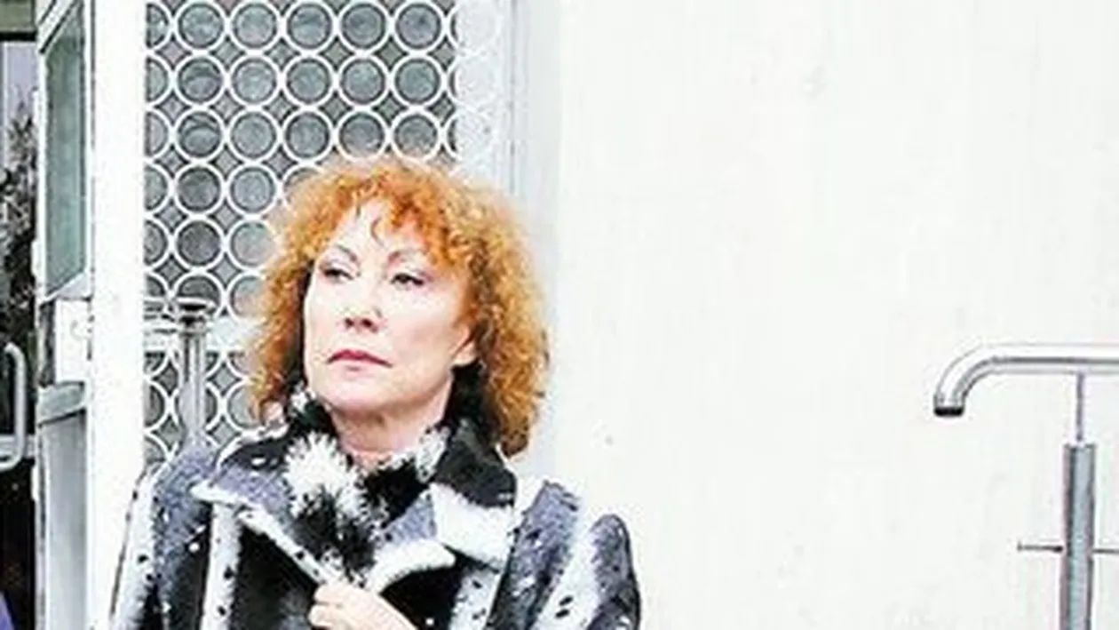 Doina Spataru pregateste o slujba religioasa de 40 de zile Malinei Olinescu. Parastas in secret!