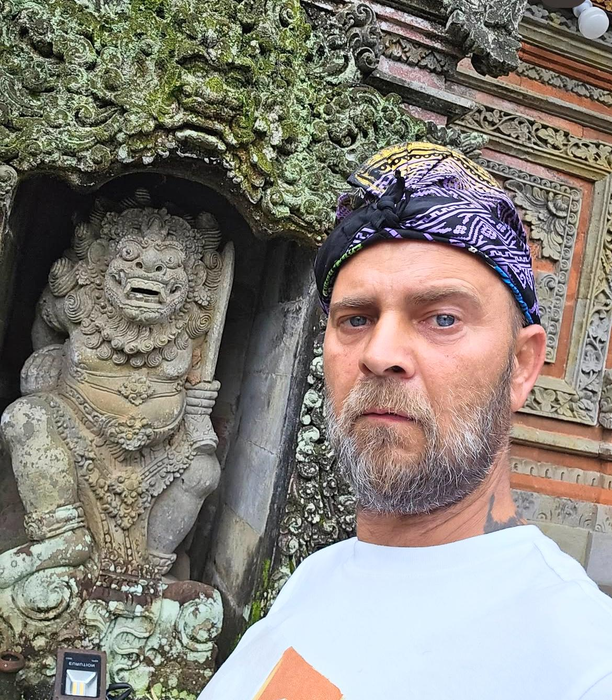 Țeapa luată de Cosmin Seleși în Bali. Vedeta PRO TV a povestit tot: „Nu murdară, foarte murdară!”