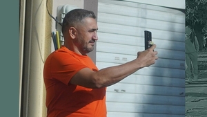 Cum l-am surprins pe Mișu Pricopsitu`! Fostul politician nu avea cum să rateze momentul: și-a făcut selfie