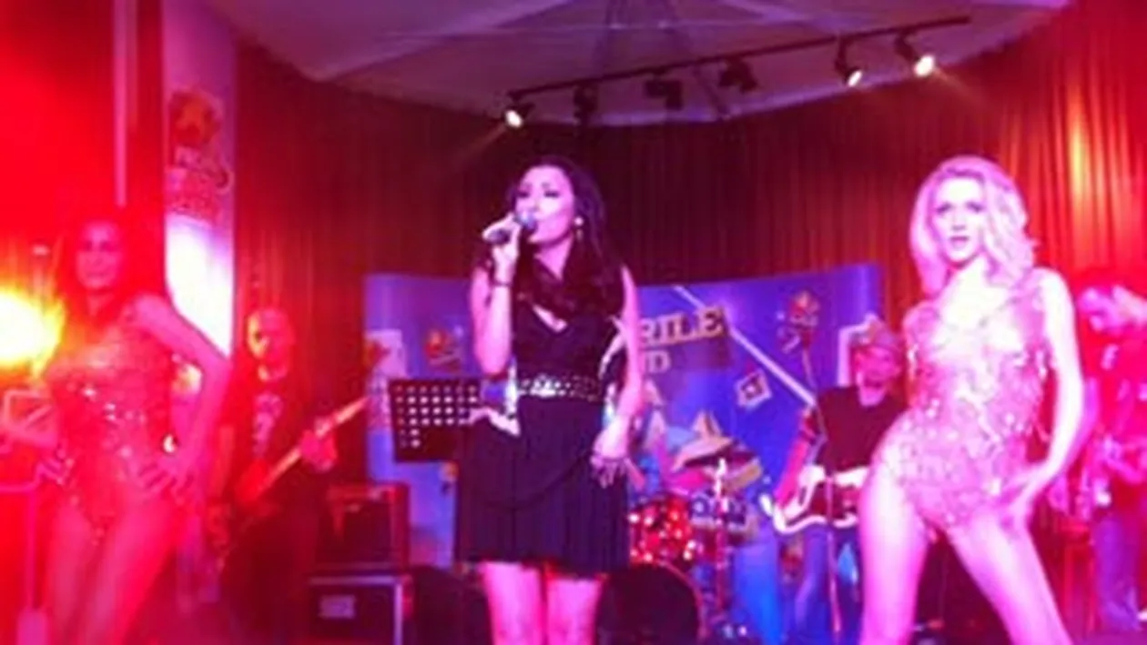 Andra nu stie ce s-ar face fara dansatoarele ei: Show-ul nu ar mai fi la fel de incitant