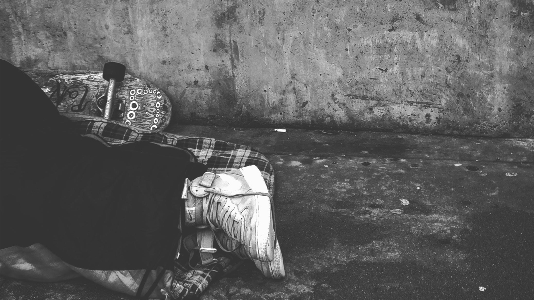 Primul român care a decedat de frig în această iarnă. A fost găsit într-o casă din Galați