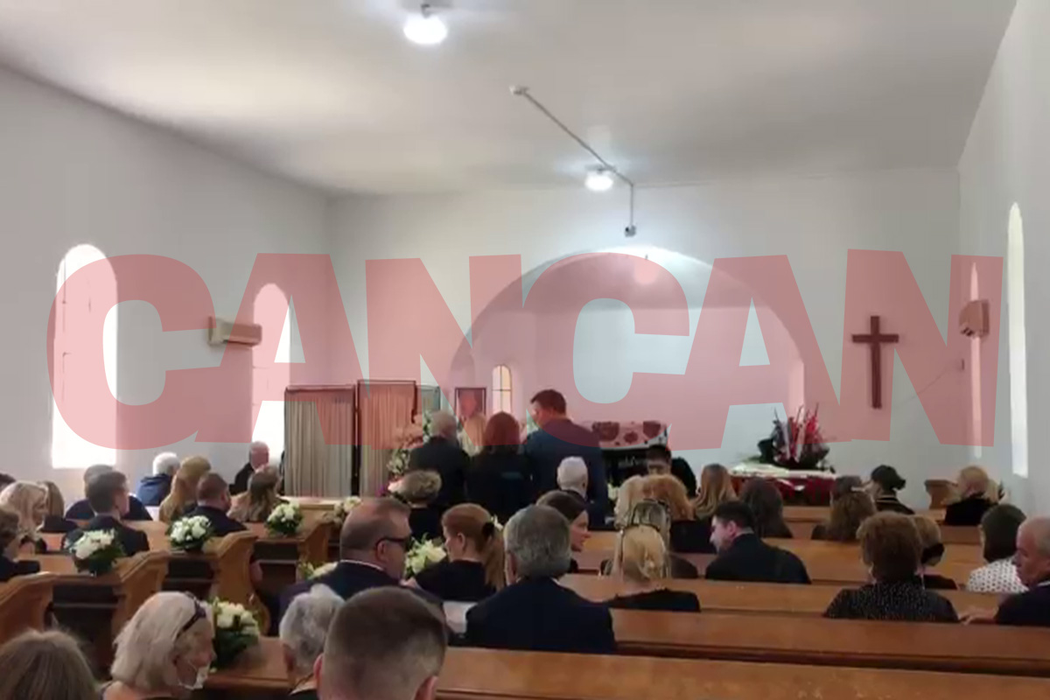 La înmormântare au participat mulți dintre cei care l-au cunoscut și l-au apreciat pe Peter Imre (Foto: CANCAN.RO)