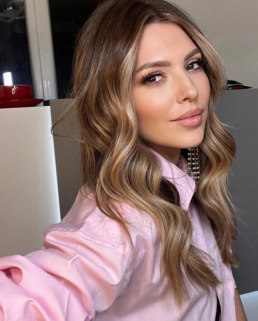 Celia, trădată de cea mai bună prietenă. sursă - social media