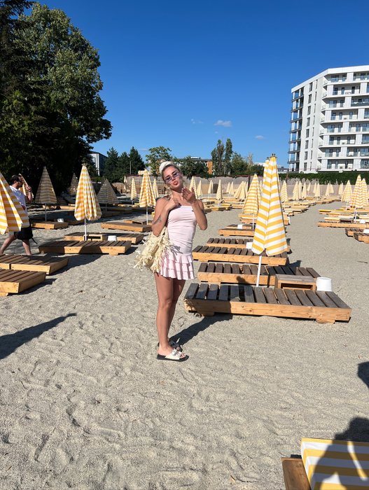 Cine este Daniela Pană de la Insula Iubirii 2026. Sursa foto: Instagram