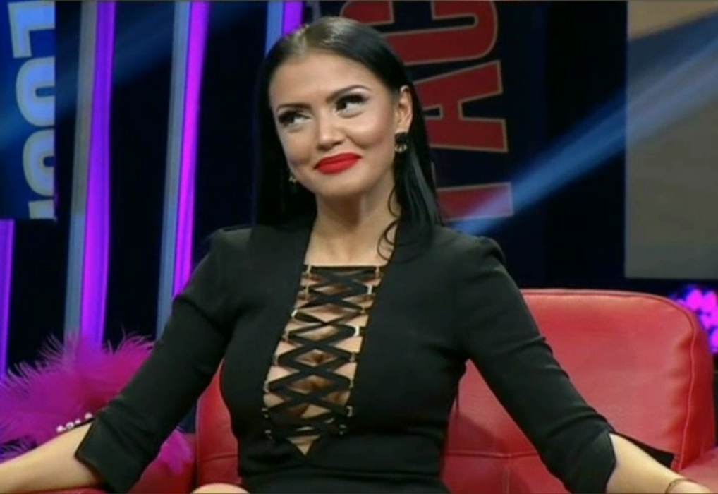 Decolteul ANDREEI MANTEA a cucerit-o până şi pe IULIA ALBU! „Se iroseşte bunăciune de…”