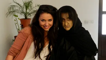 N-ai sa ghicesti ce faimoasa cantareata se ascunde sub masca acestei vrajitoare ingrozitor de urata!