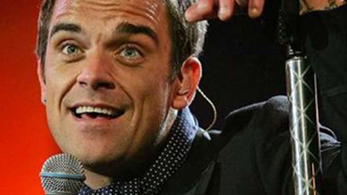 Declaratie-soc!  Robbie Williams ar face sex gratis doar cu Brad Pitt! Vezi pe ce suma s-ar vinde unui alt barbat!