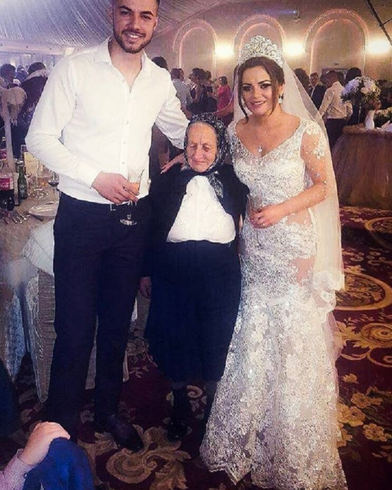 Cel mai îndrăgit cuplu de muzică populară a făcut nunta de curând, dar acum se desparte!?! „Am încetat să iubesc”! Mesajul artistei a speriat pe toată lumea
